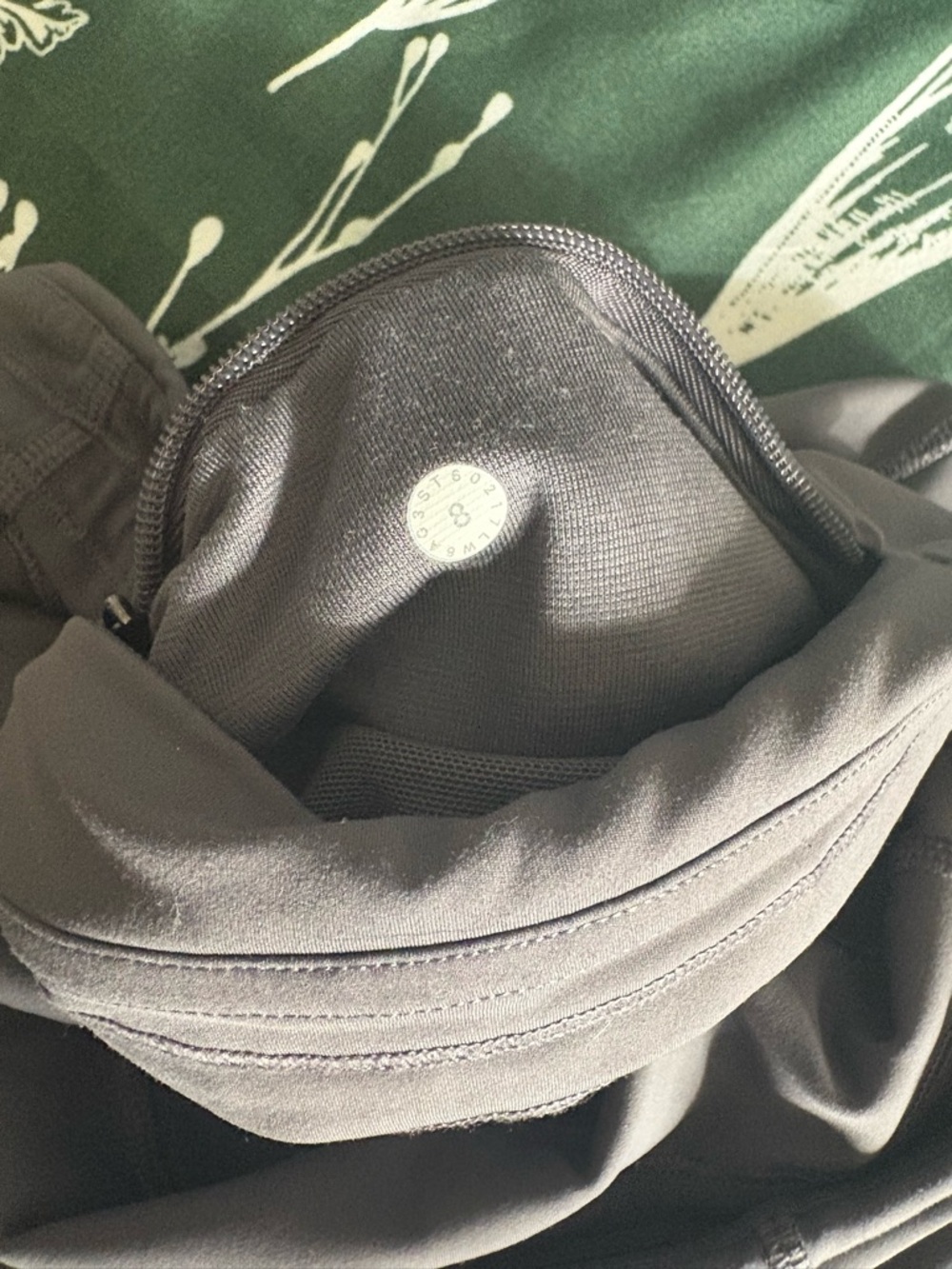 Lululemon Dark Gray/Charcoal High-Rise Cropped Leggings - Picture 3 of 4